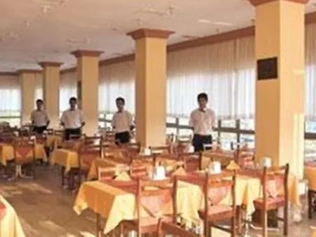 Polat Alara 오쿠르칼라르
